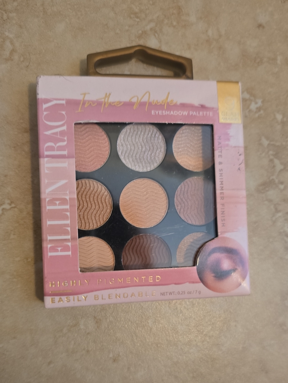 Ellen Tracy In The Nude Eyeshadow Palette - Peach, Beige & Mauve Shades